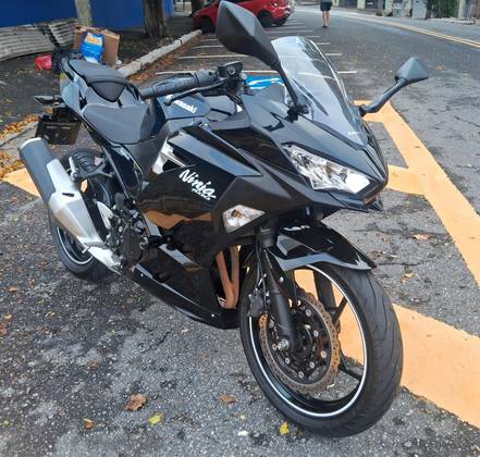 KAWASAKI NINJA 400 